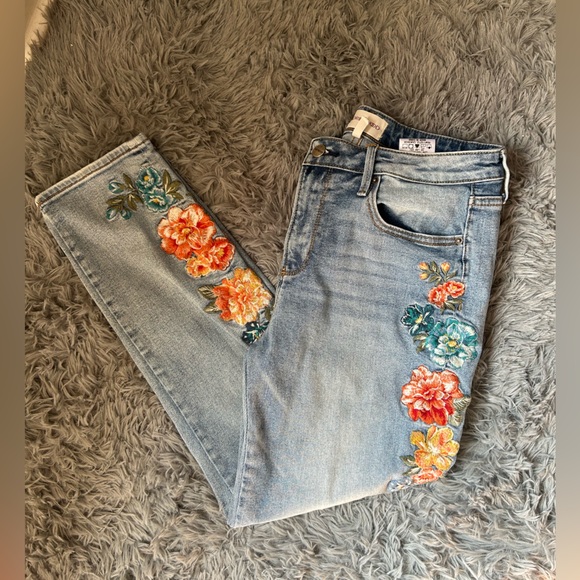 DRIFTWOOD Blue Jeans with Colorful Floral Embroidery - Picture 1 of 12